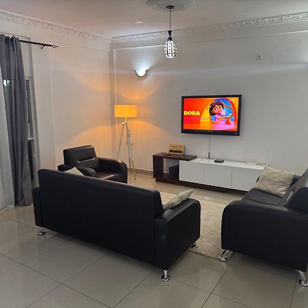 Appartements Modernes, Wifi, Tv - Yaounde, Omnisports エクステリア 写真