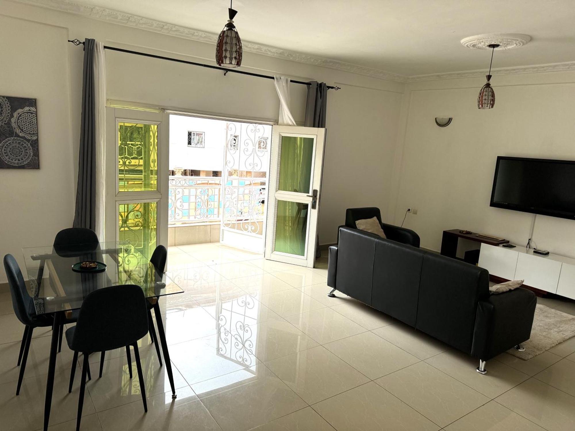 Appartements Modernes, Wifi, Tv - Yaounde, Omnisports エクステリア 写真