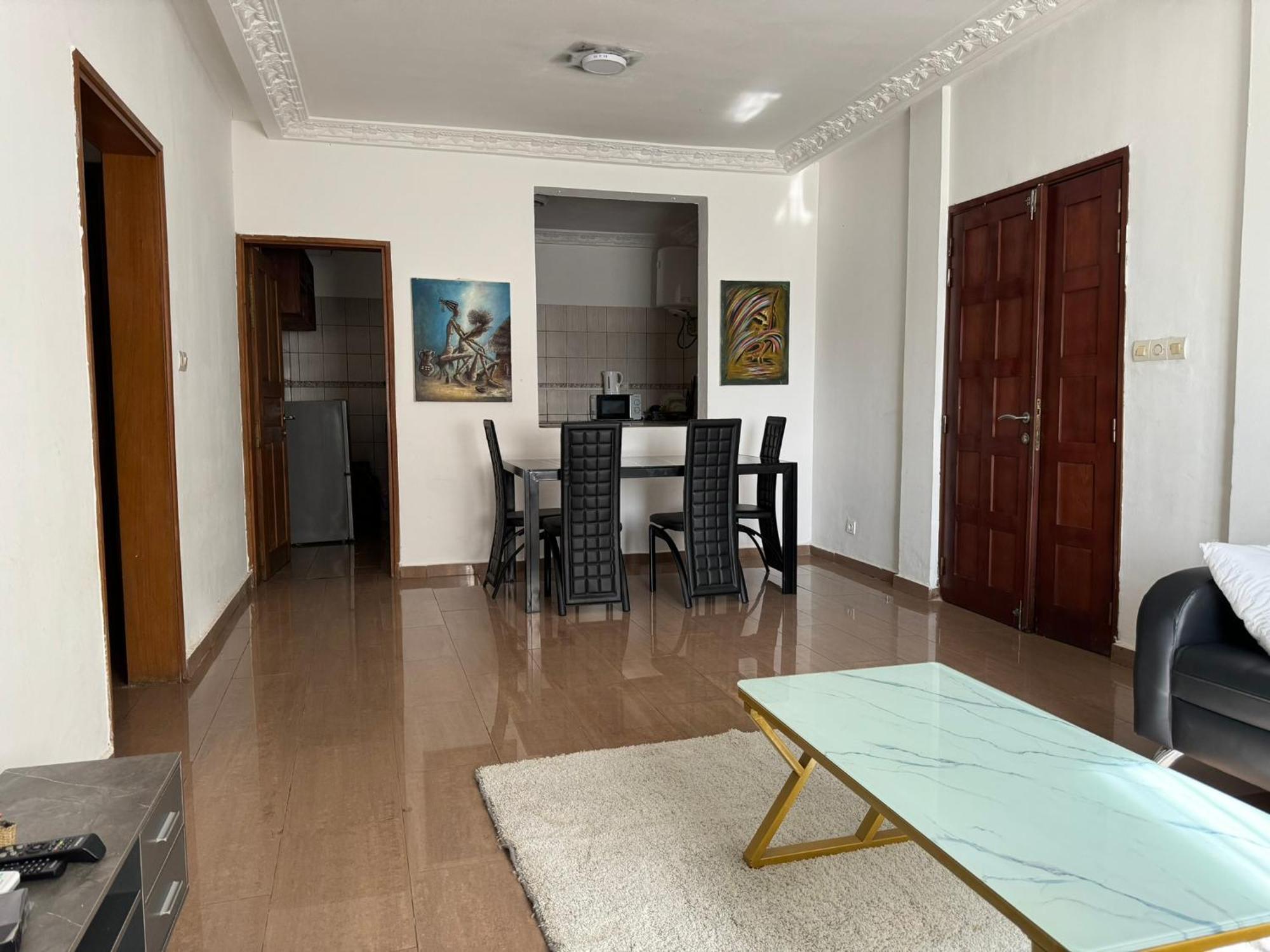 Appartements Modernes, Wifi, Tv - Yaounde, Omnisports エクステリア 写真